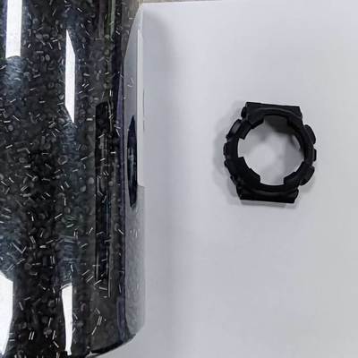 Vlamvertragende gemodificeerde TPU-deeltjes kunnen in kleur worden aangepast