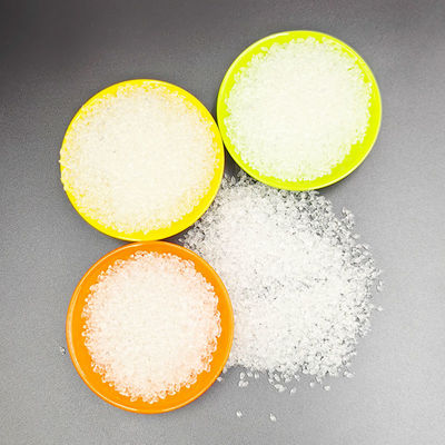 Hoge transparantie, snelle vormgeving, goede weerbaarheid, uitstekende taaiheid, milieuvriendelijke TPU-injectievorming of extrusie van kunststofdeeltjes, geschikt voor speelgoed voor huisdieren, overspringen van touwen, draden